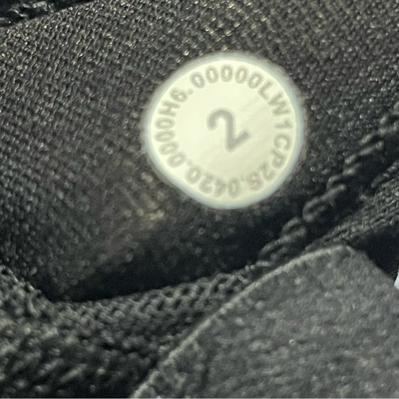 Lululemon blissful bend tank size 2 black - Picture 5 of 12